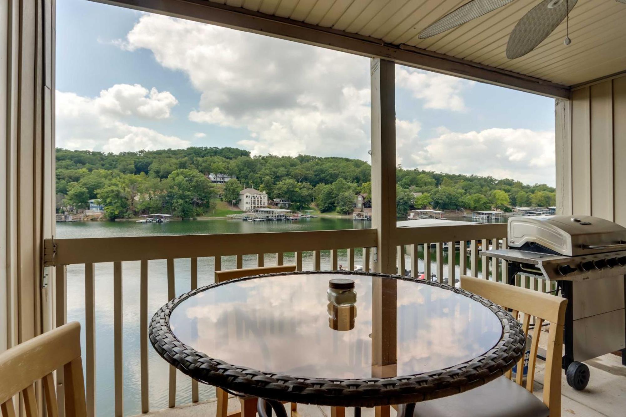 Lakefront Osage Beach Condo With Community Pool Extérieur photo