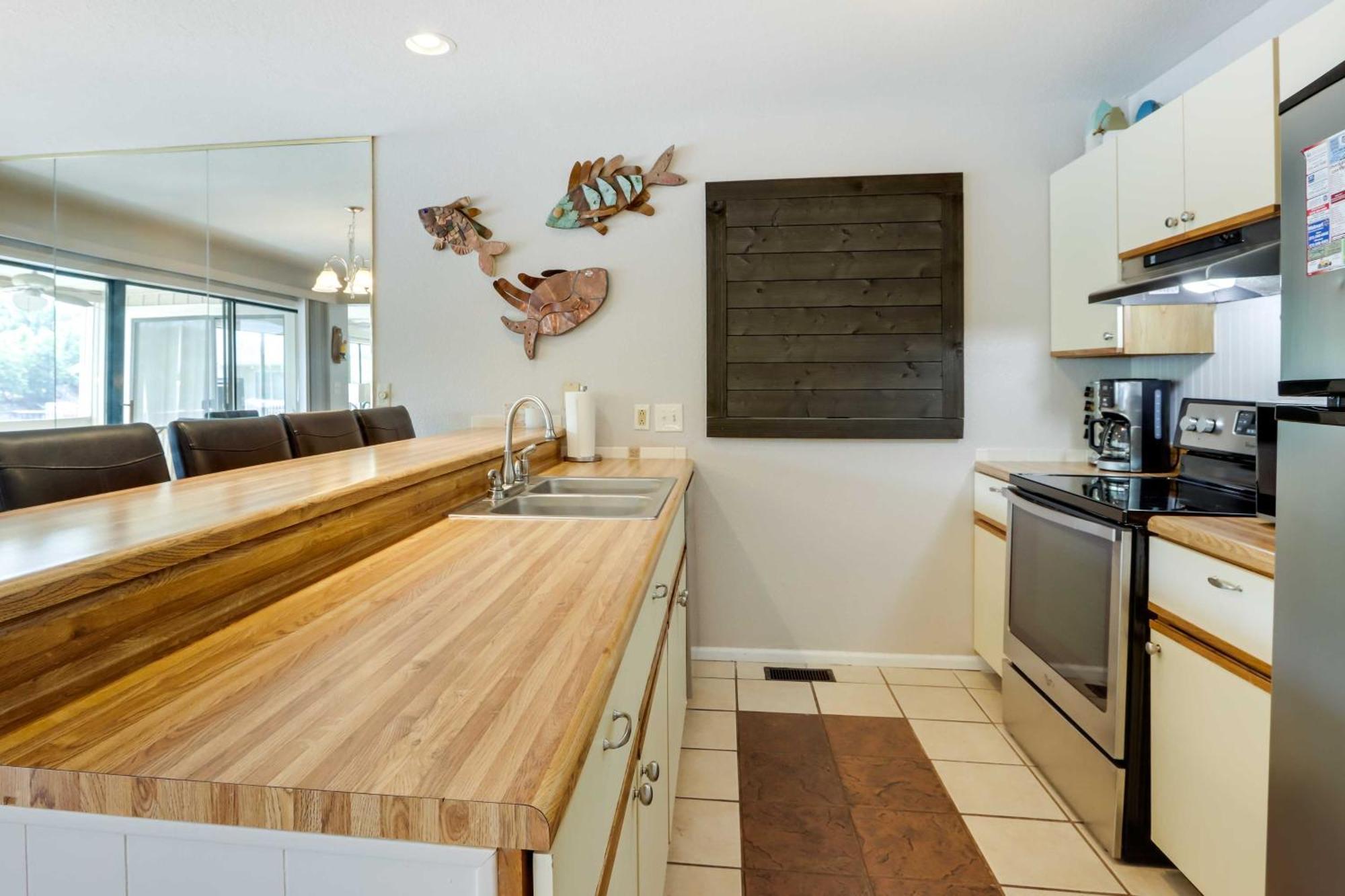 Lakefront Osage Beach Condo With Community Pool Extérieur photo